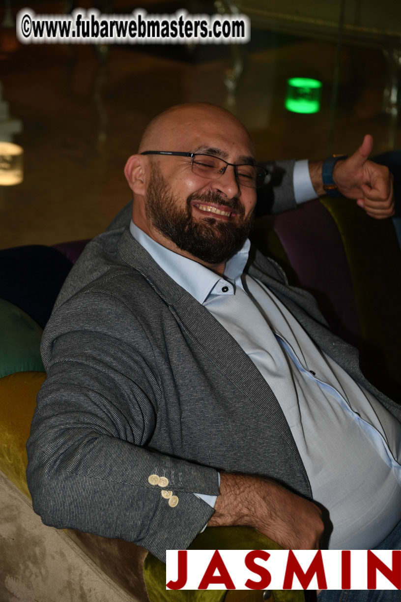 Spontanious After Party at the Hotel