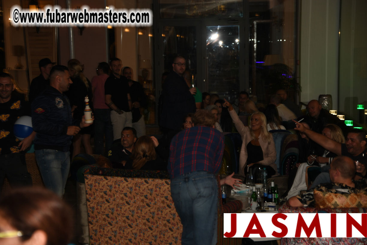 Spontanious After Party at the Hotel