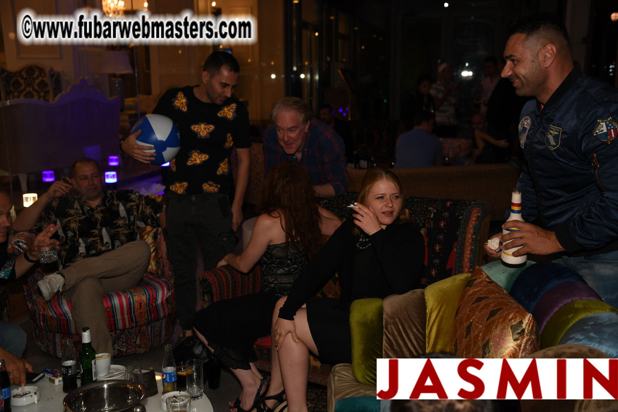 Spontanious After Party at the Hotel