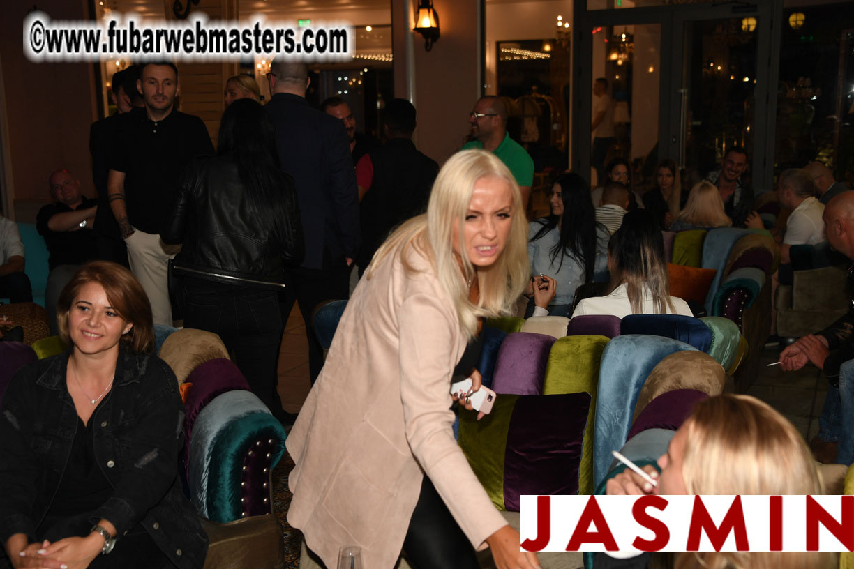 Spontanious After Party at the Hotel