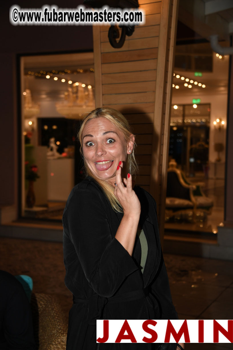 Spontanious After Party at the Hotel