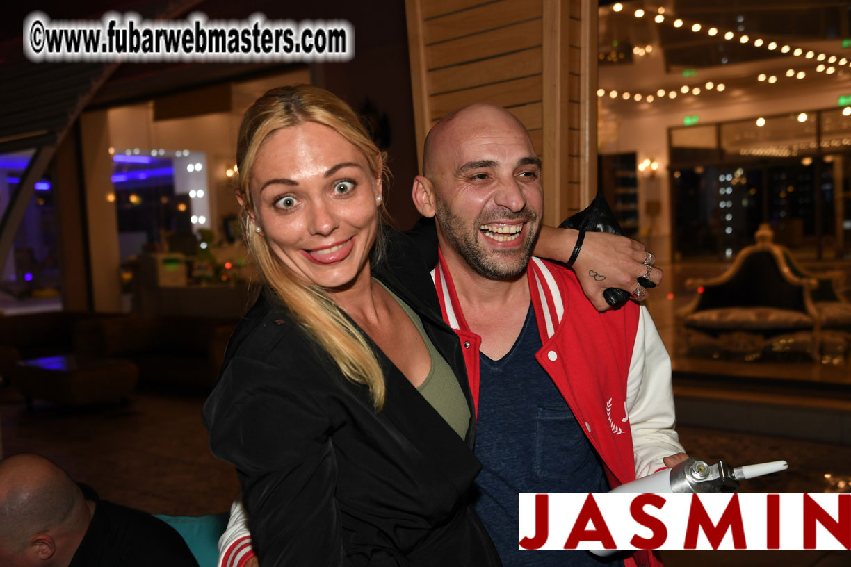 Spontanious After Party at the Hotel