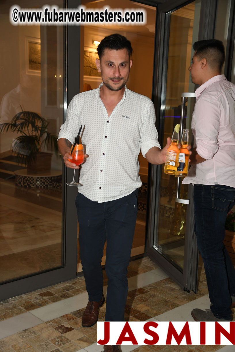 Spontanious After Party at the Hotel