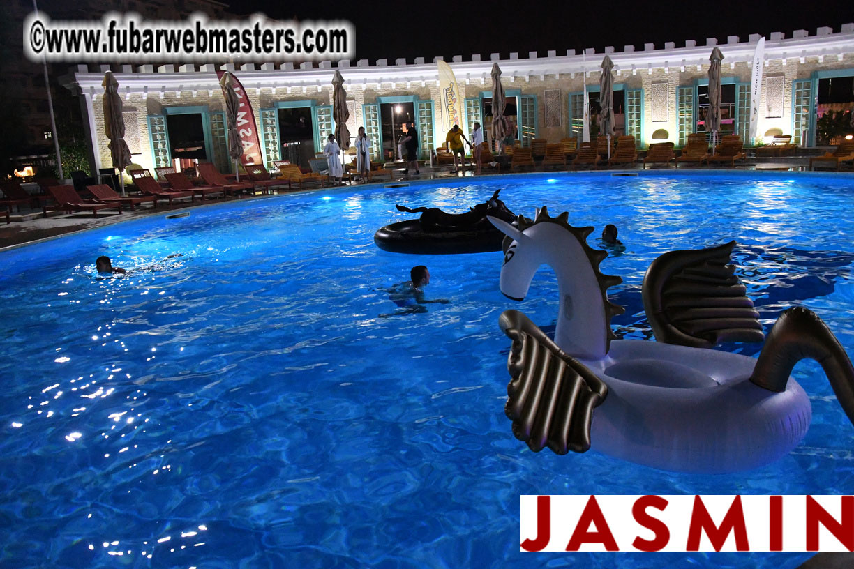 Spontanious After Party at the Hotel