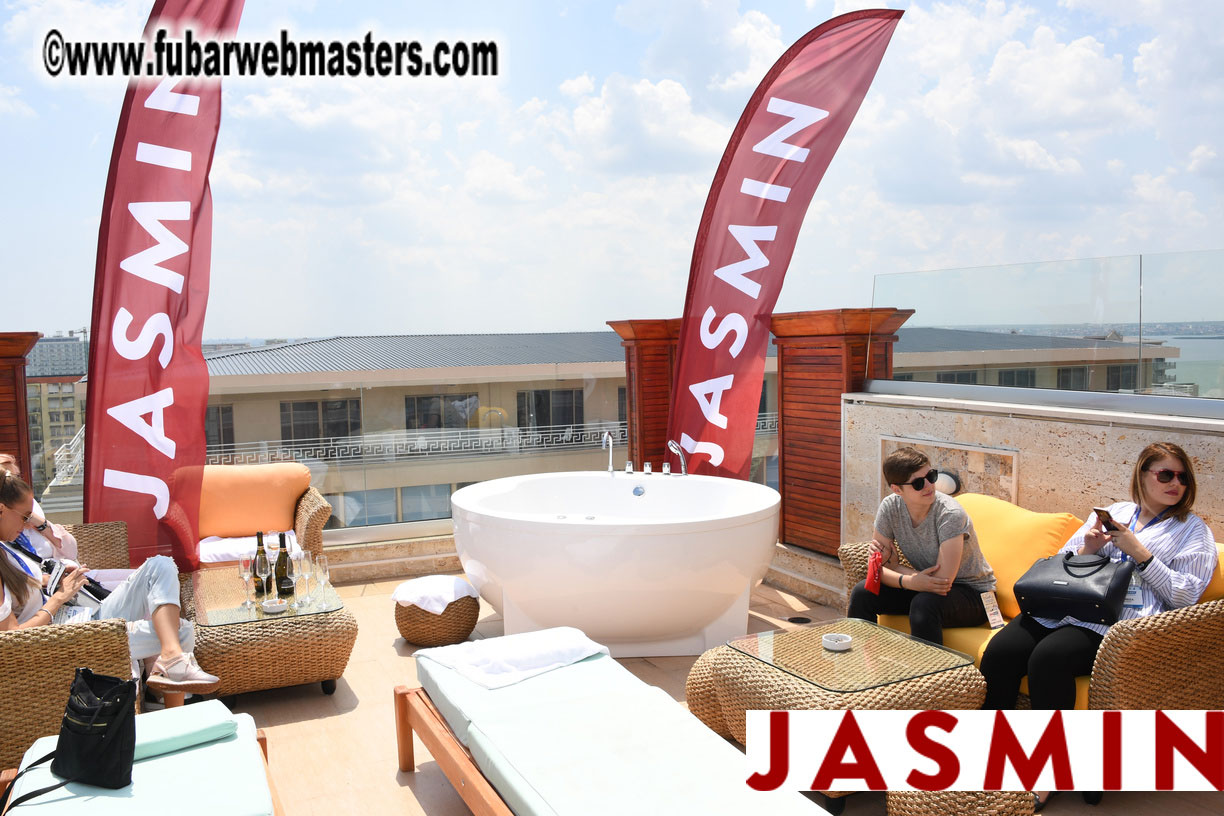 AW Summit - the show