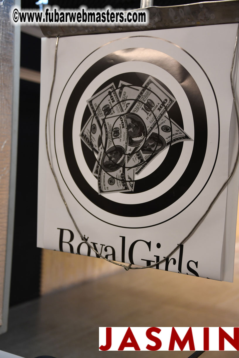 Royal Girls - Shooting Range