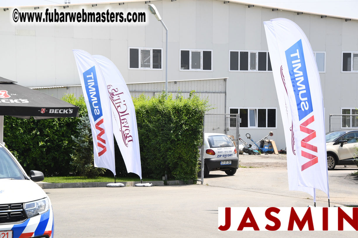 Royal Girls - Shooting Range