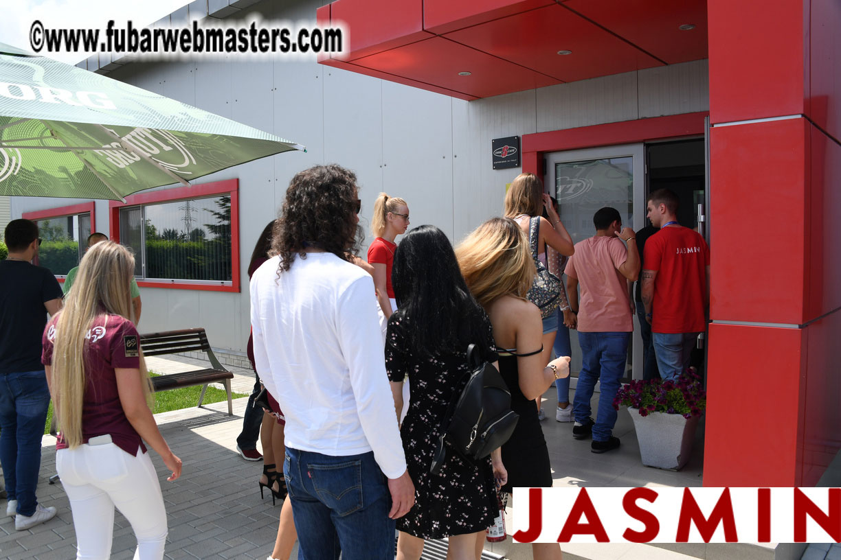 Royal Girls - Shooting Range