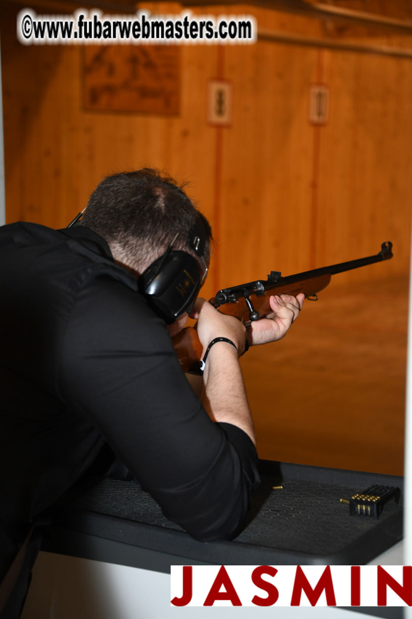 Royal Girls - Shooting Range