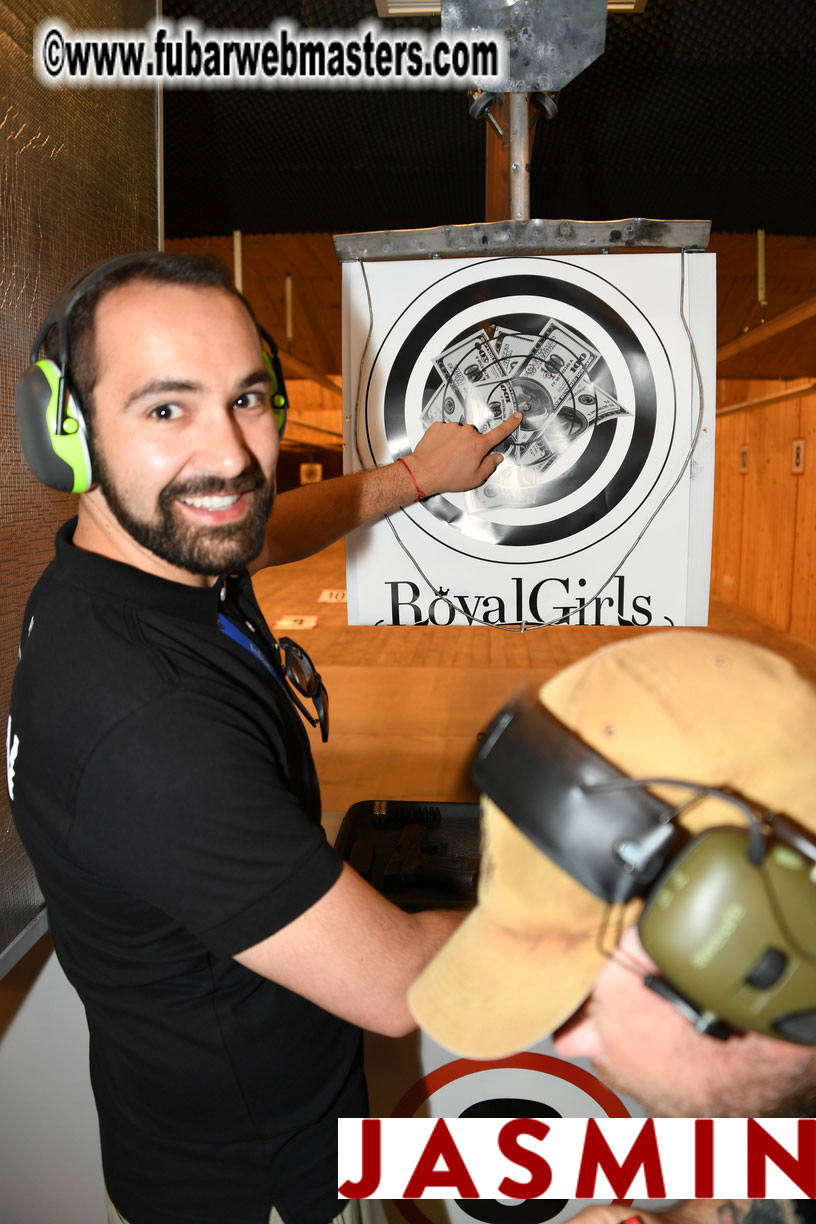 Royal Girls - Shooting Range