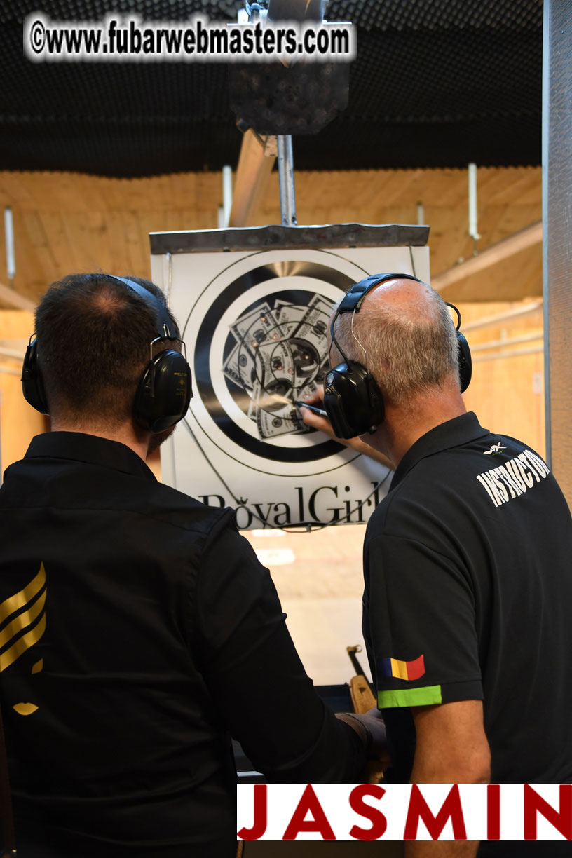 Royal Girls - Shooting Range