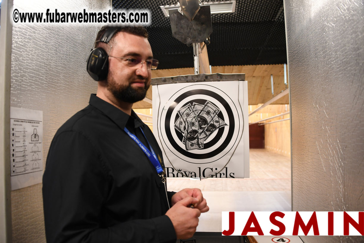 Royal Girls - Shooting Range