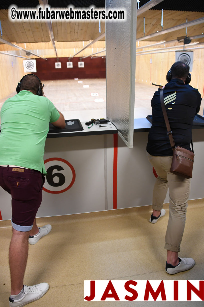 Royal Girls - Shooting Range