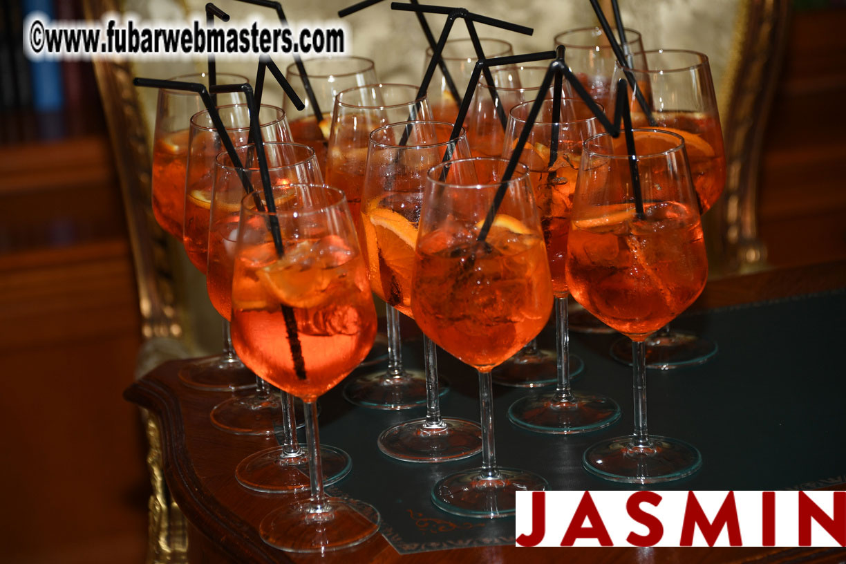 LittleRedBunny Cocktail Hours