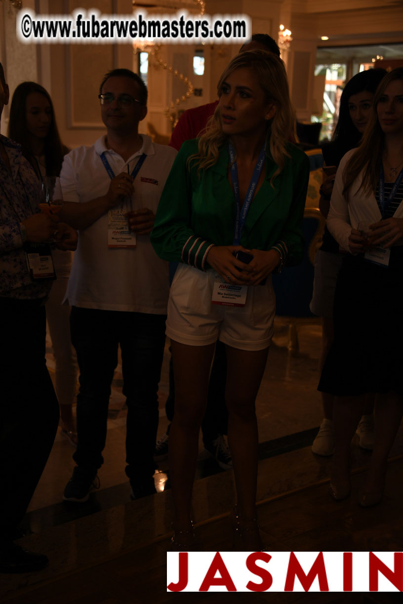 LittleRedBunny Cocktail Hours