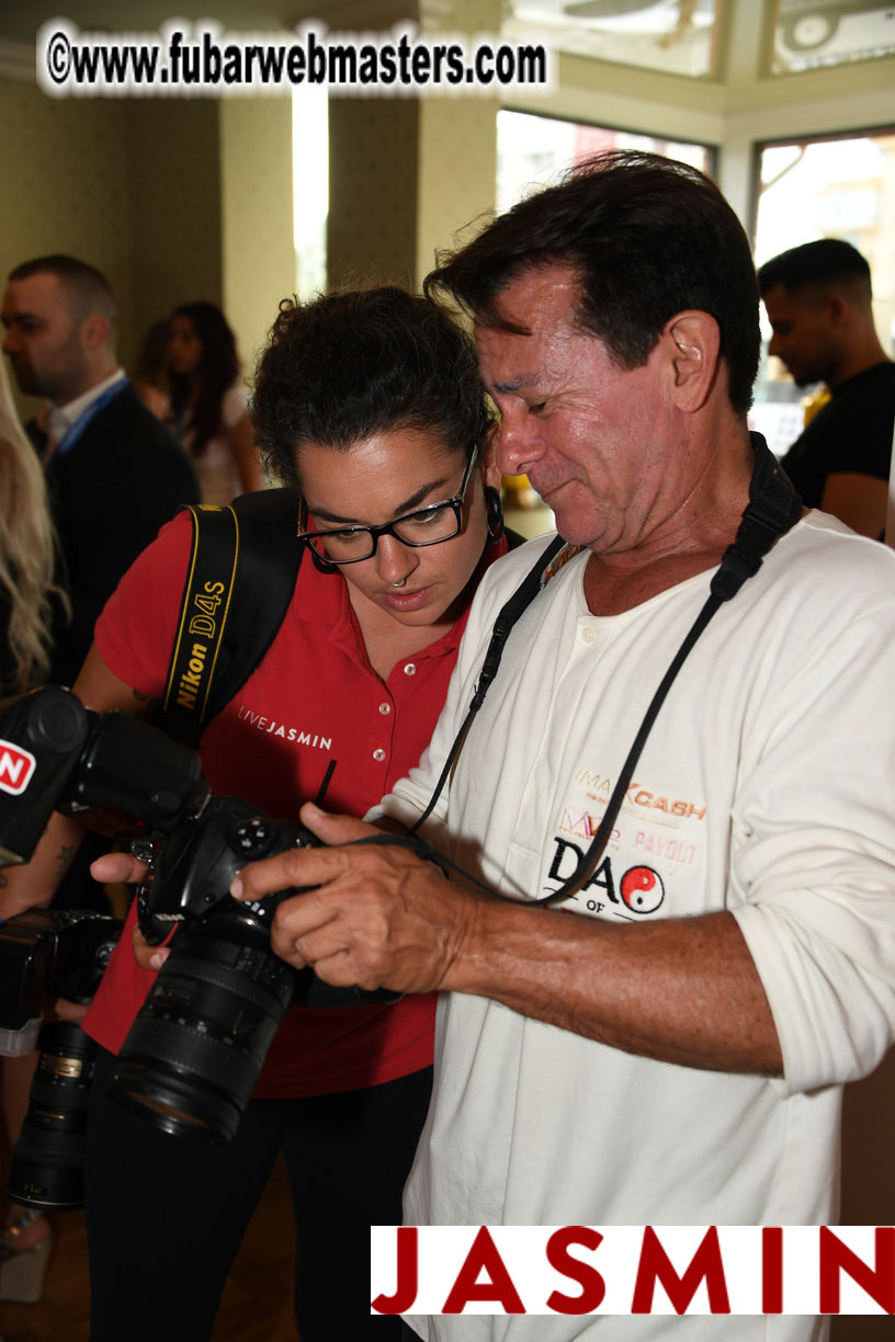 LittleRedBunny Cocktail Hours