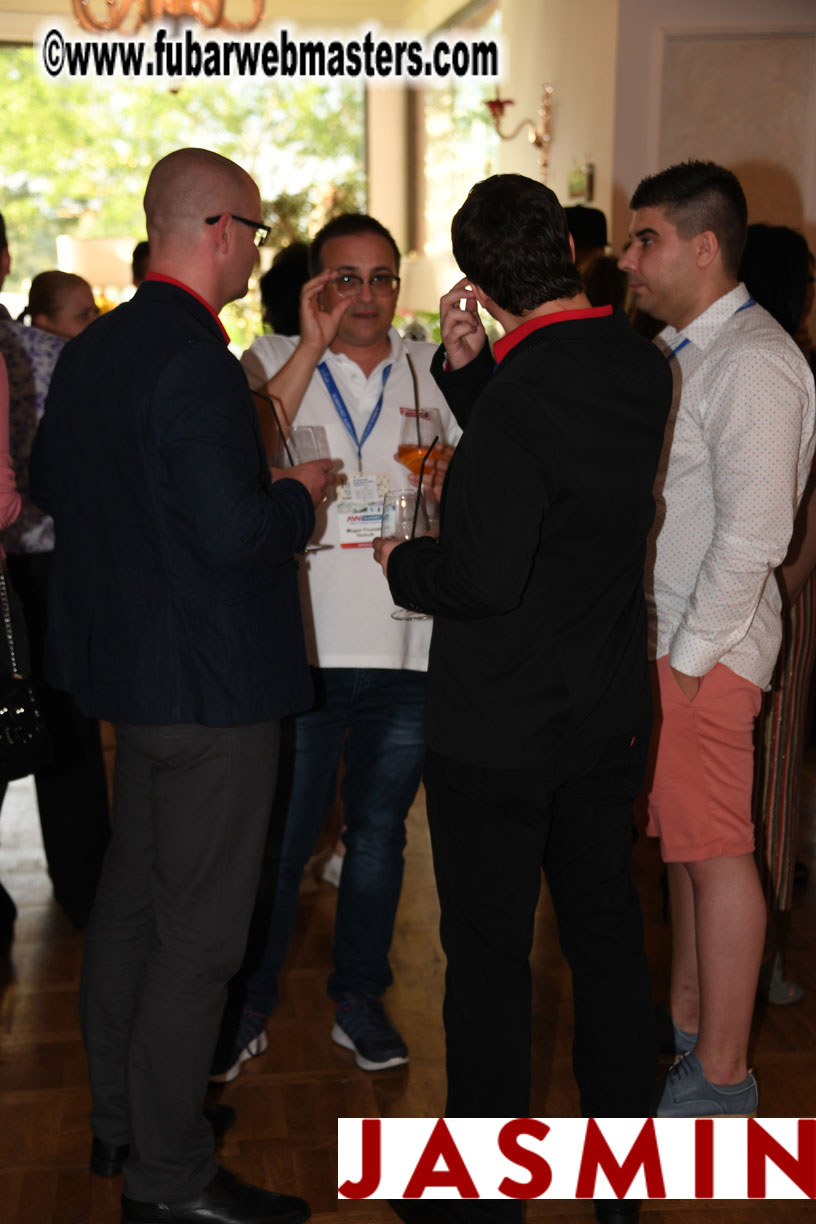 LittleRedBunny Cocktail Hours