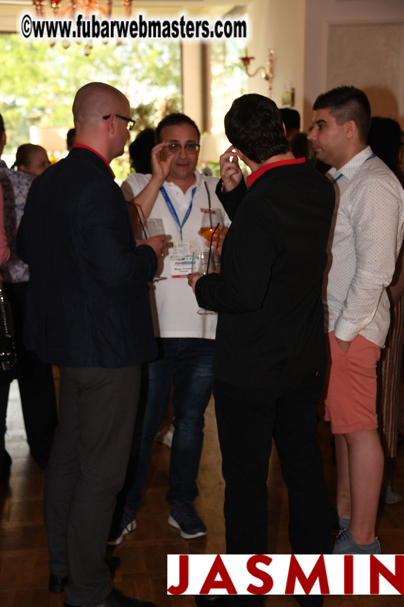 LittleRedBunny Cocktail Hours