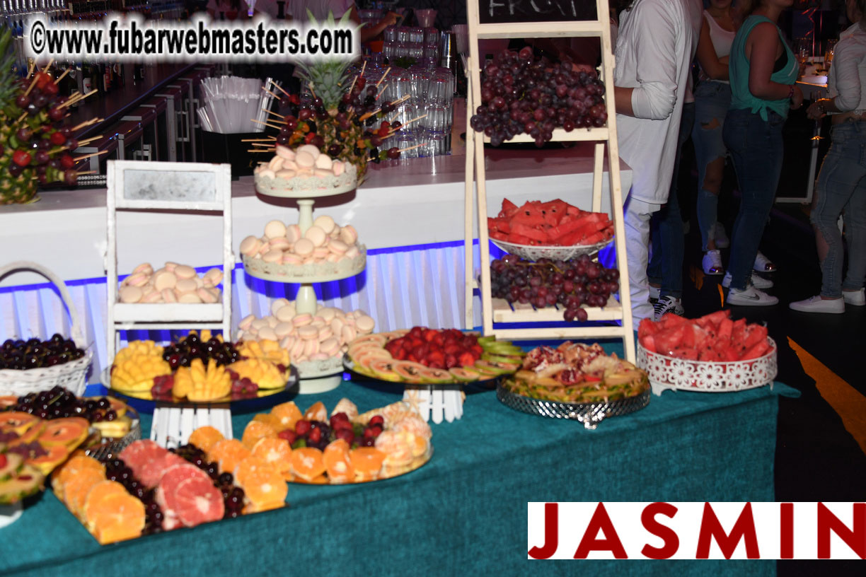 BongaCams SENSATION Party (White Party)