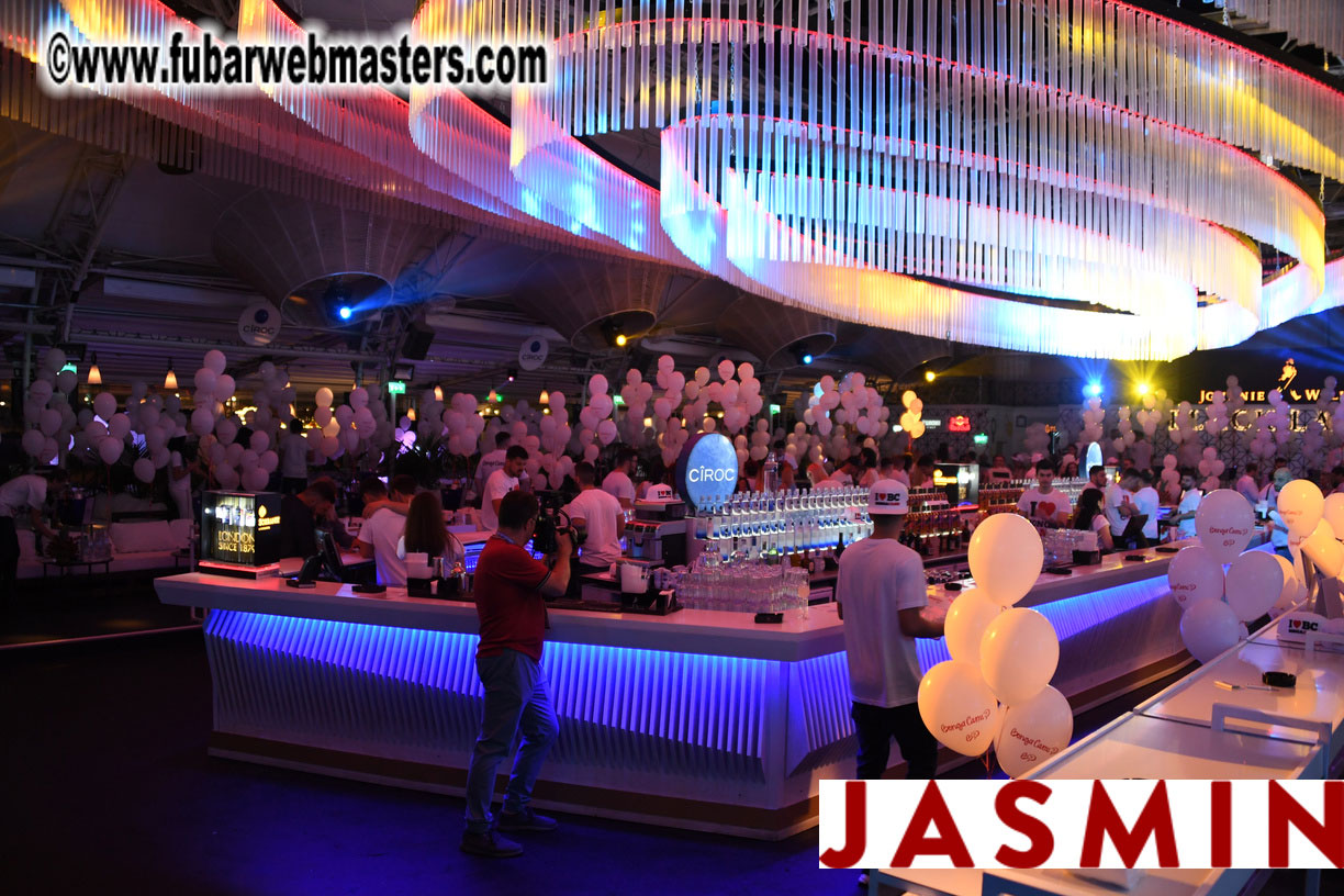 BongaCams SENSATION Party (White Party)