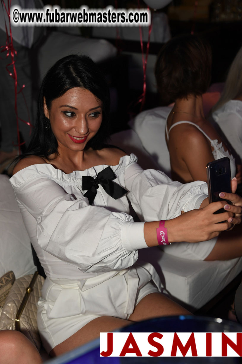 BongaCams SENSATION Party (White Party)