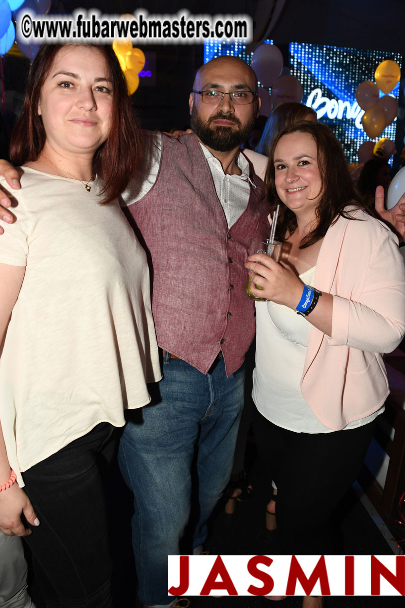 BongaCams SENSATION Party (White Party)