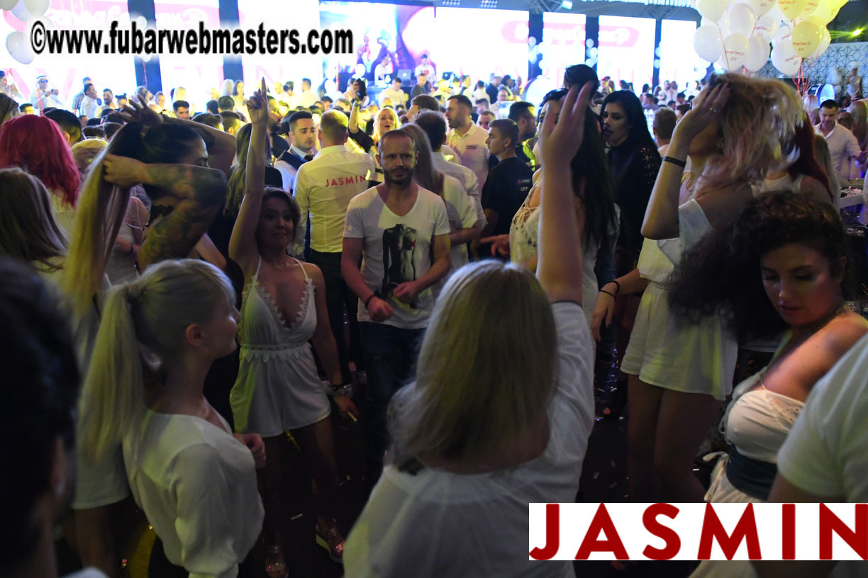 BongaCams SENSATION Party (White Party)