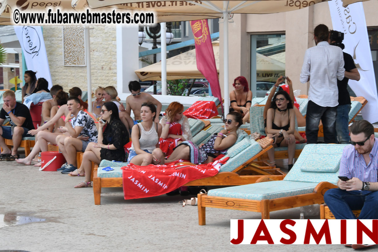 Poolside presentations