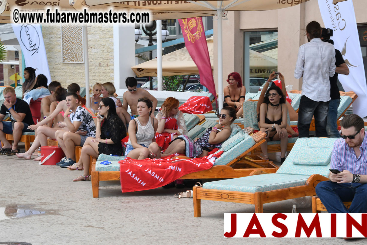 Poolside presentations