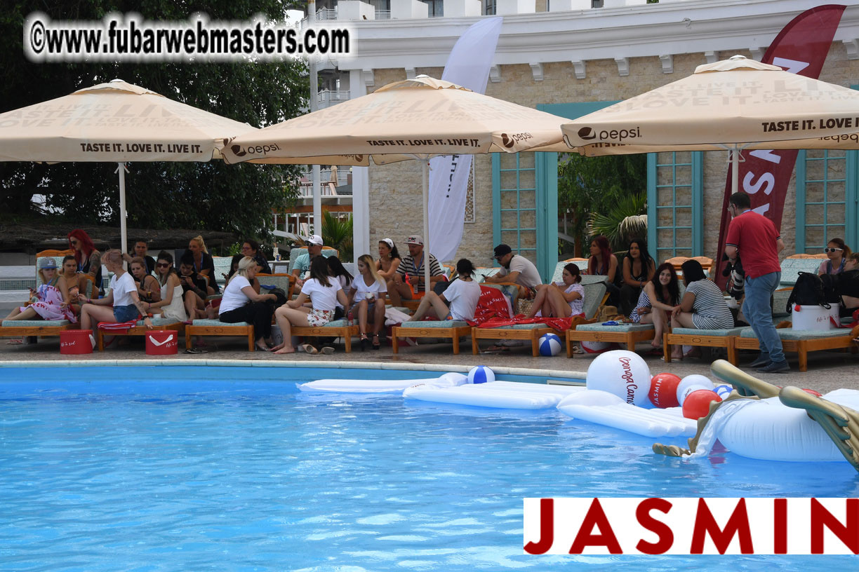 Poolside presentations