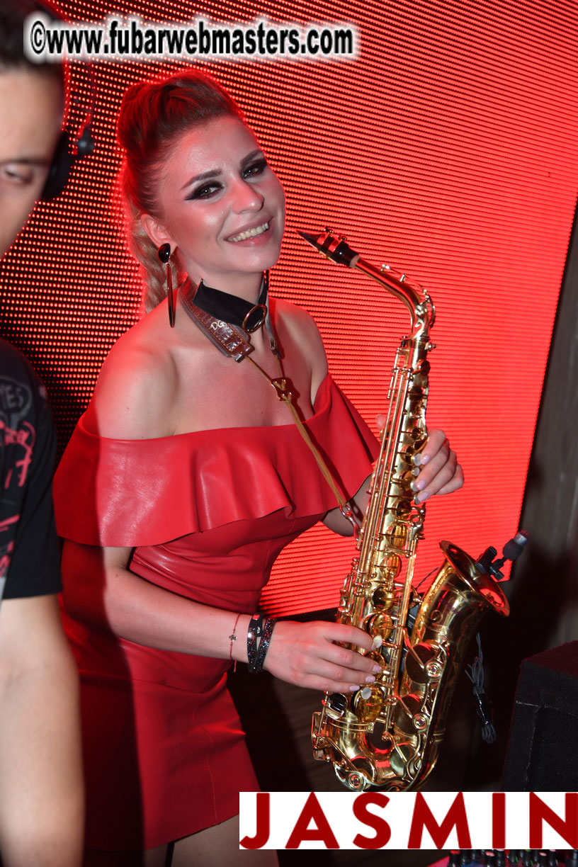 Jasmin presents: The Red Element