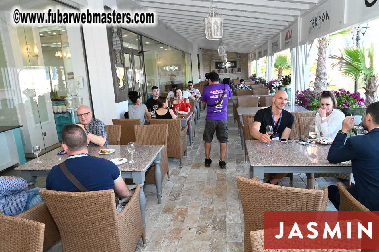 LittleRedBunny Hoppy Hour