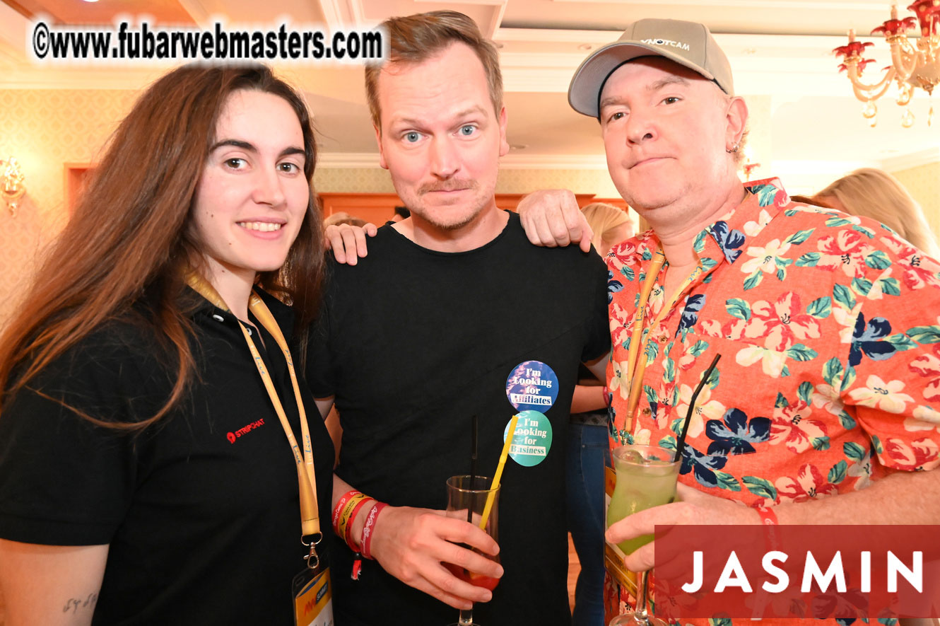 LittleRedBunny Hoppy Hour