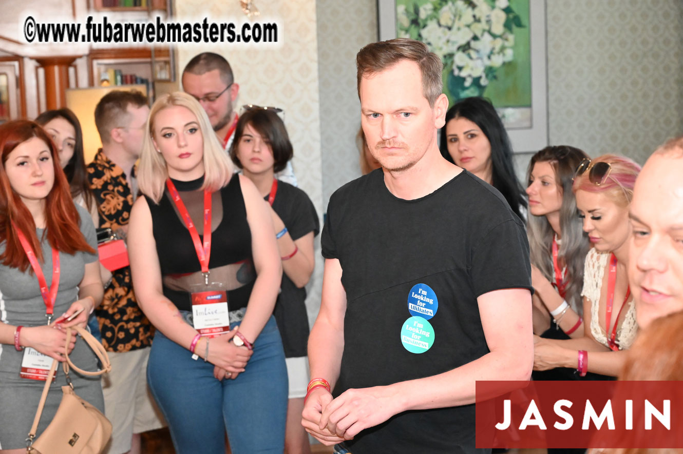 LittleRedBunny Hoppy Hour