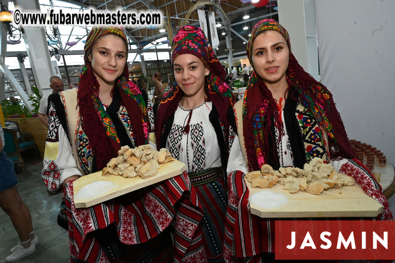 Romanian Dinner by Chaturbate