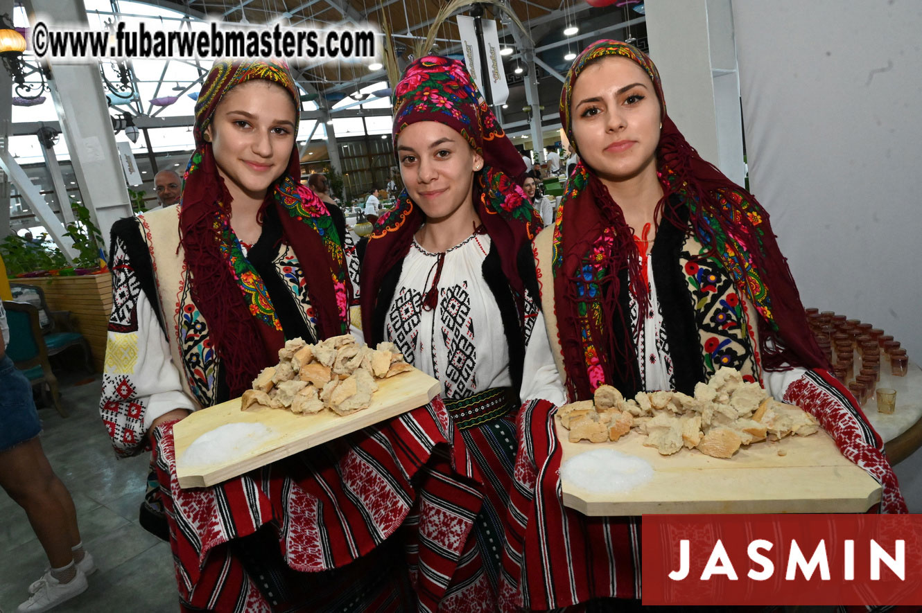 Romanian Dinner by Chaturbate