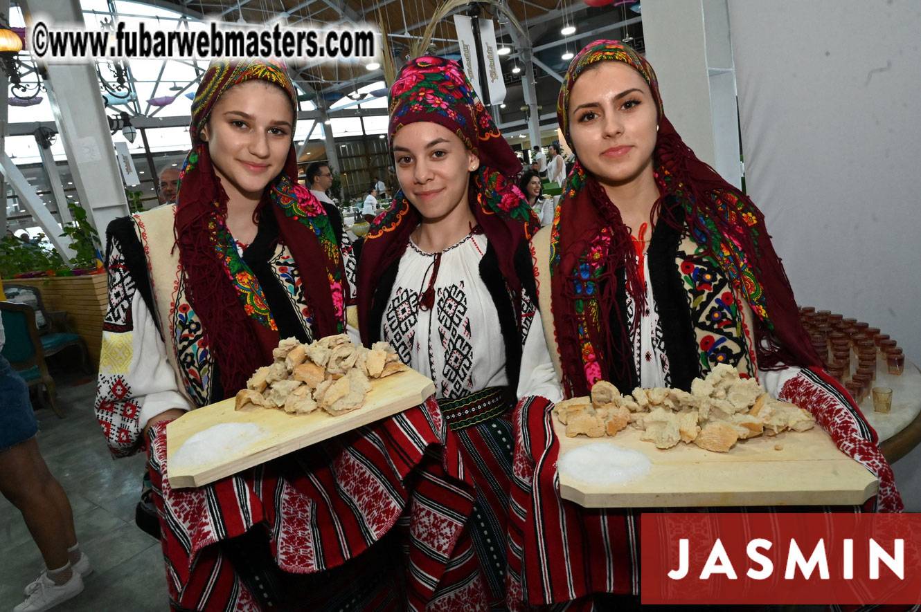 Romanian Dinner by Chaturbate