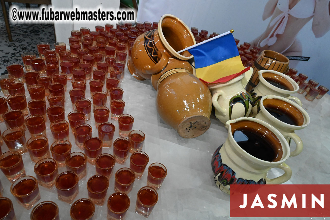 Romanian Dinner by Chaturbate