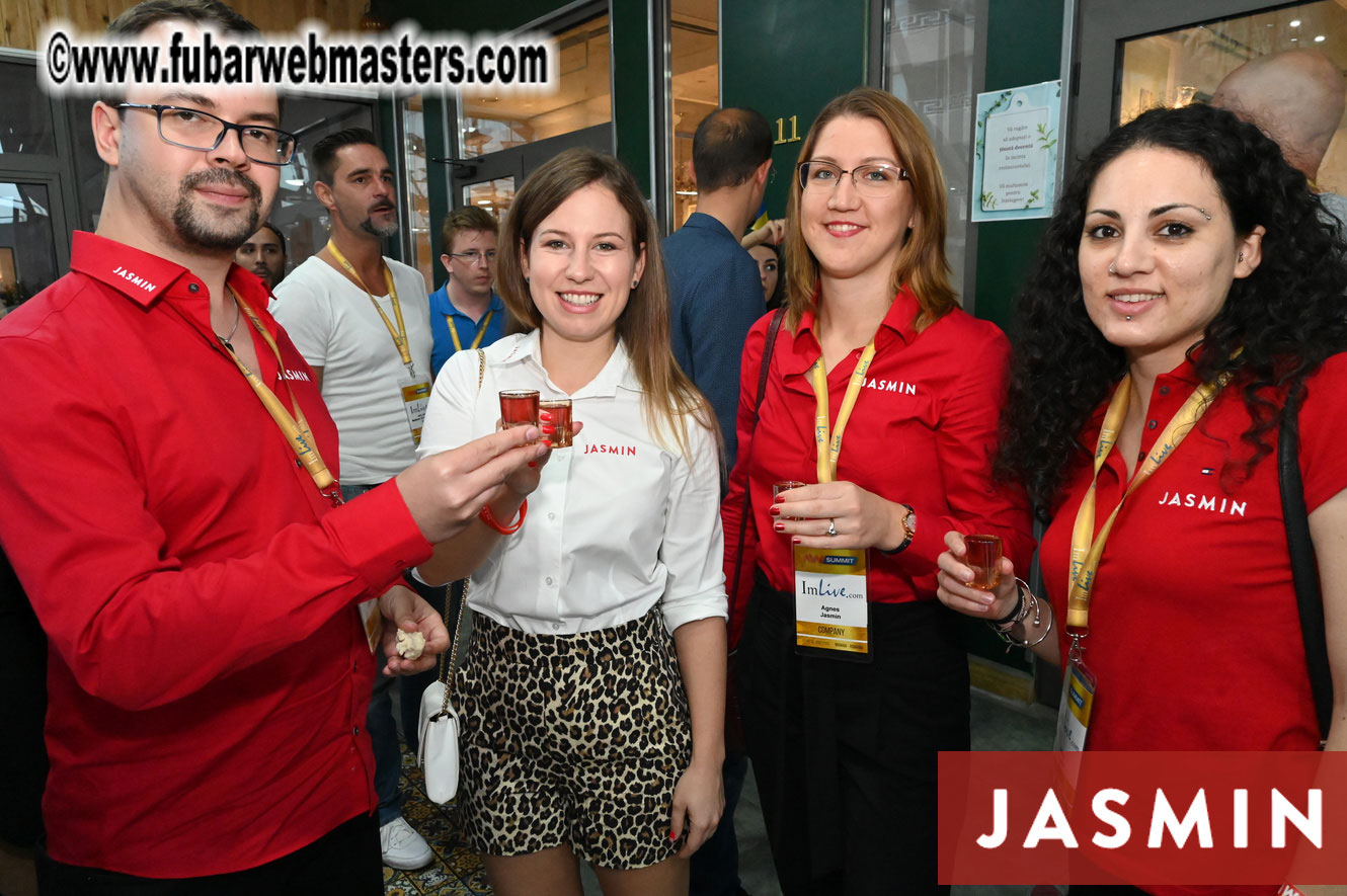 Romanian Dinner by Chaturbate