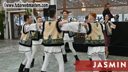 Romanian Dinner by Chaturbate