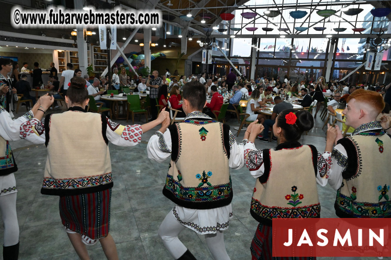 Romanian Dinner by Chaturbate