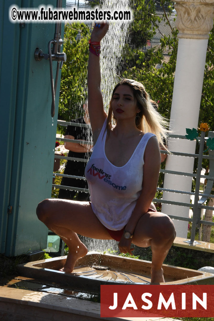 Miss AWCampus - Wet T-shirts contest