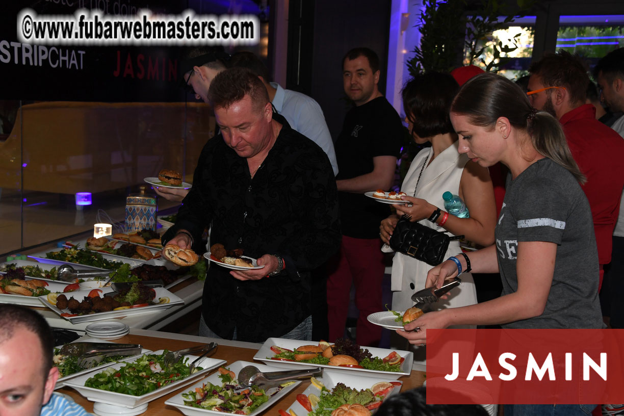 Traffic Dinner by Traffic Stars