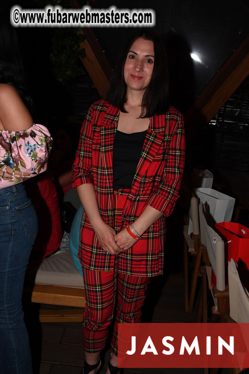 Tropical Paradise Party by Jasmin