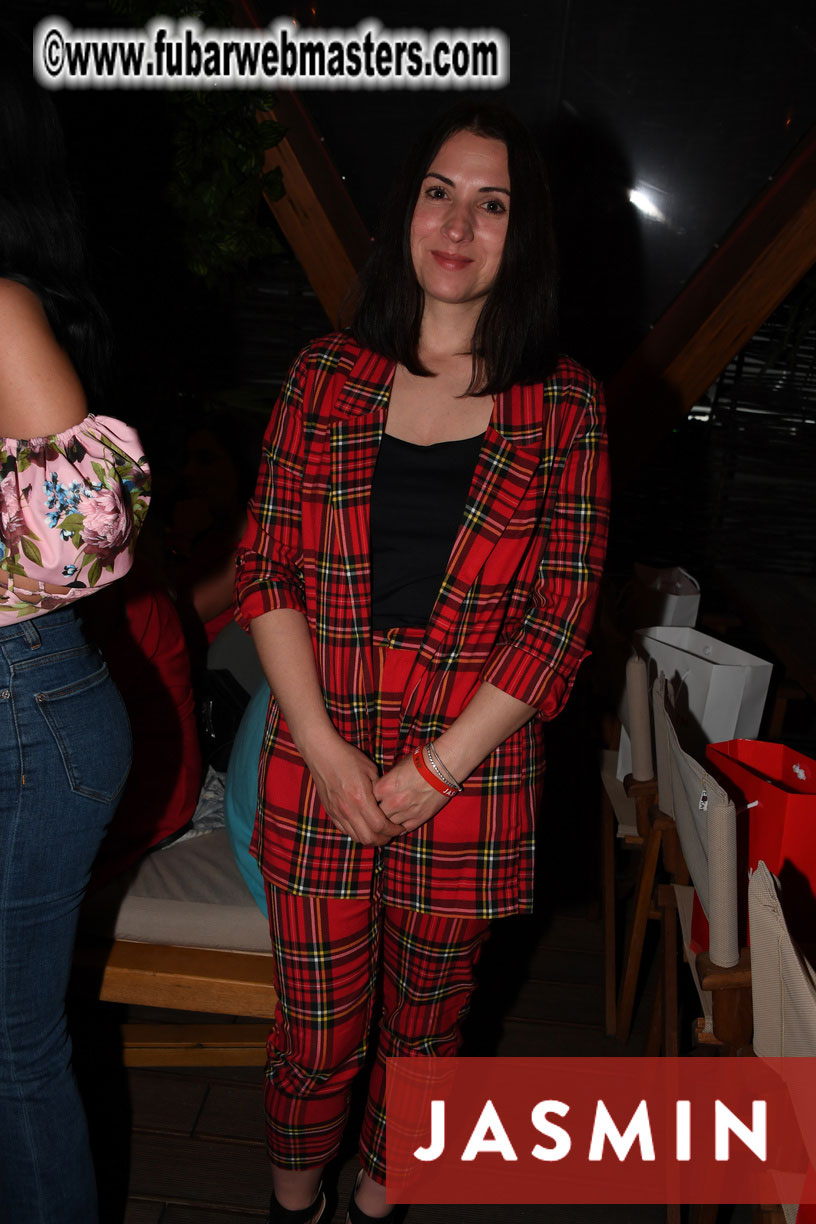 Tropical Paradise Party by Jasmin