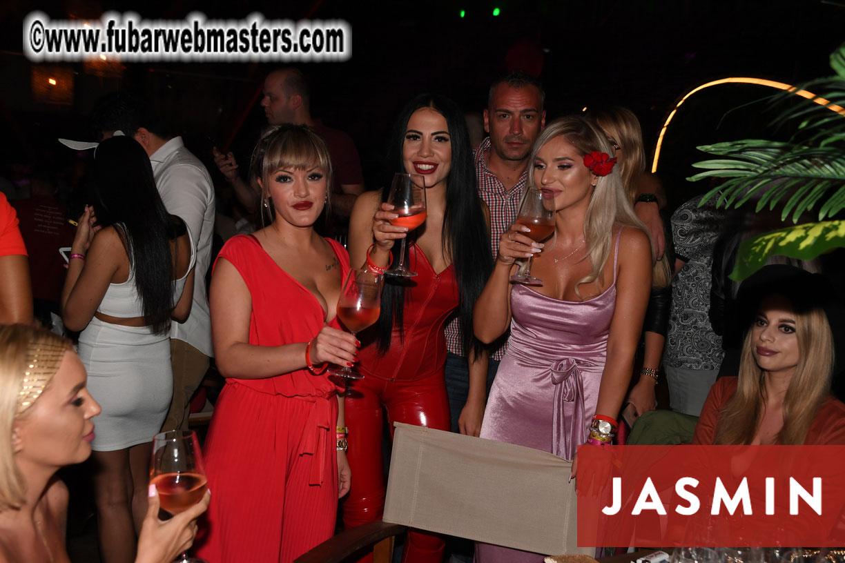 Tropical Paradise Party by Jasmin