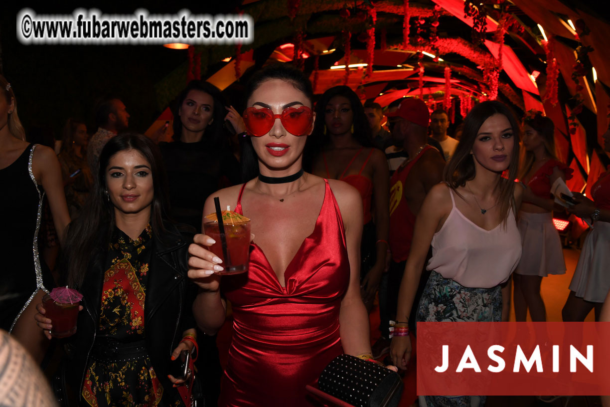 Tropical Paradise Party by Jasmin