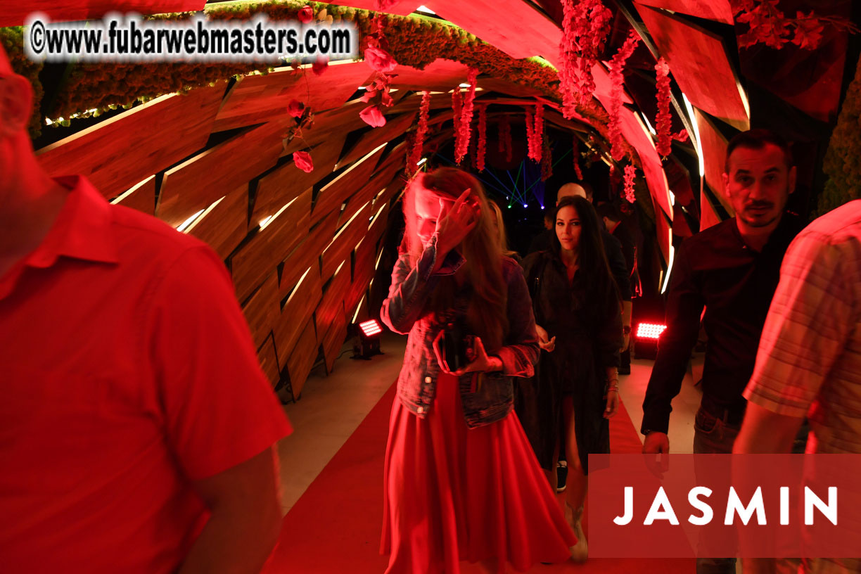 Tropical Paradise Party by Jasmin