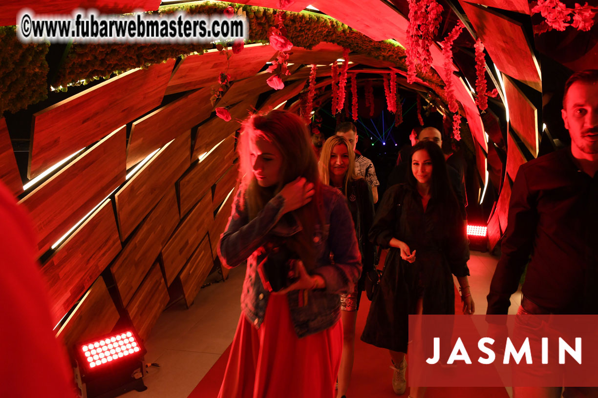 Tropical Paradise Party by Jasmin