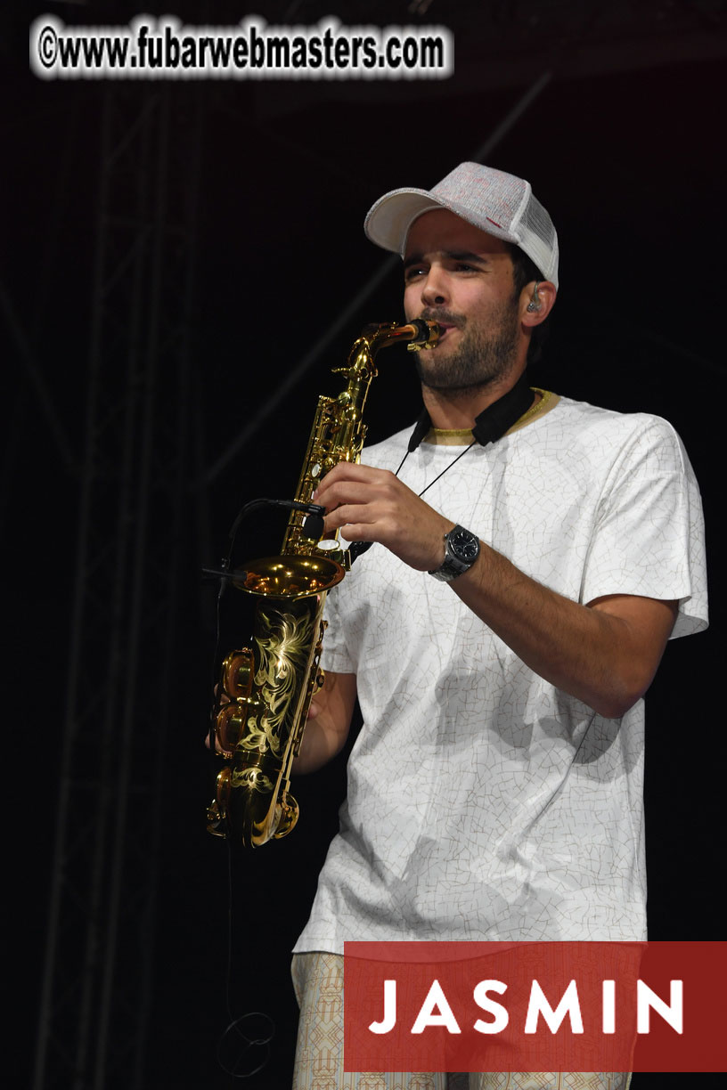 Tropical Paradise Party by Jasmin